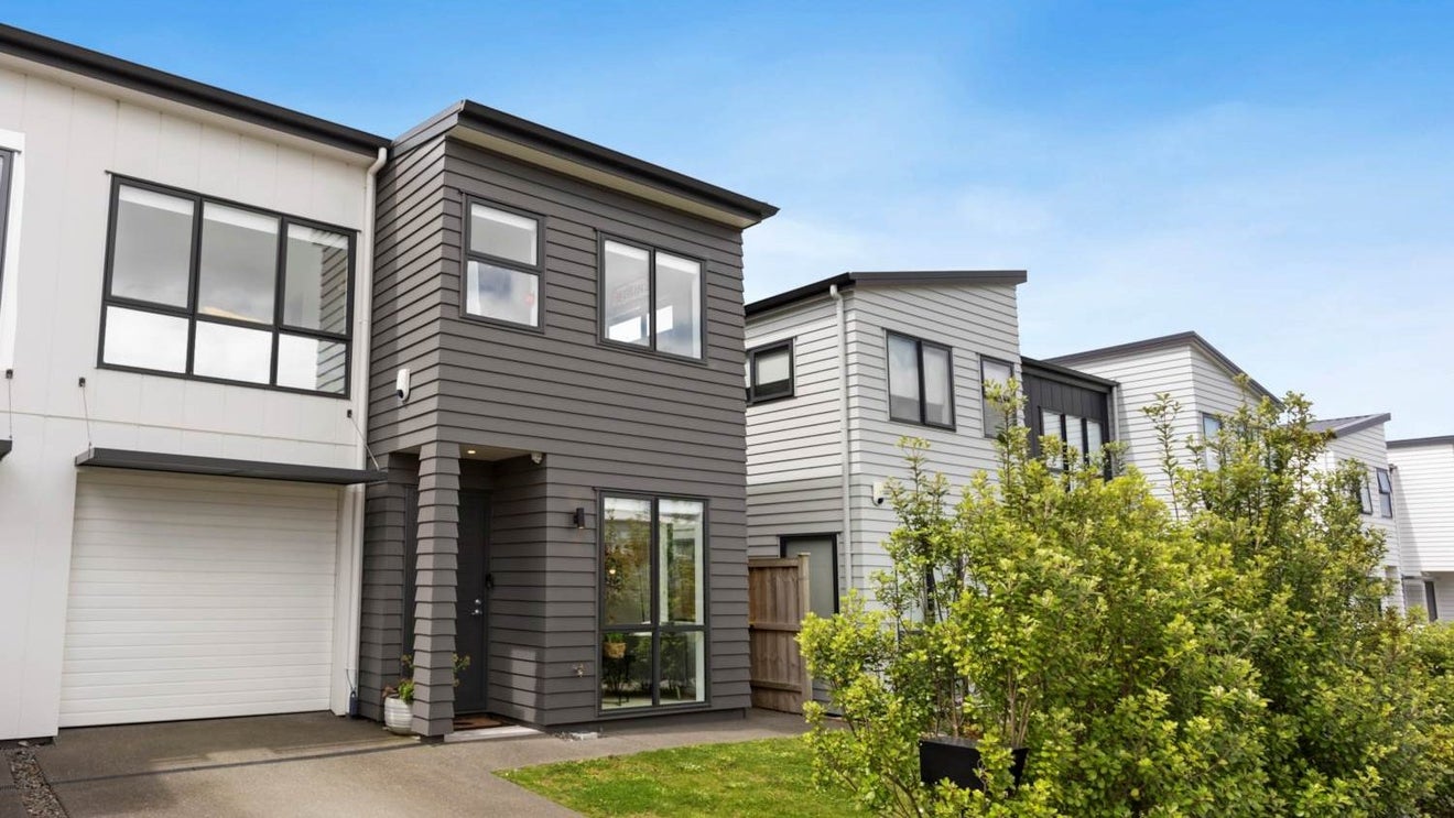 45 Lusitano Drive, Karaka, Papakura - Carousel 1