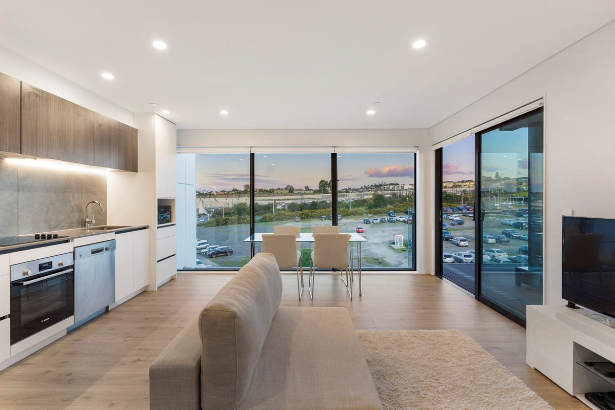 301/3 Kaipiho Lane, Albany, Auckland - Carousel 1