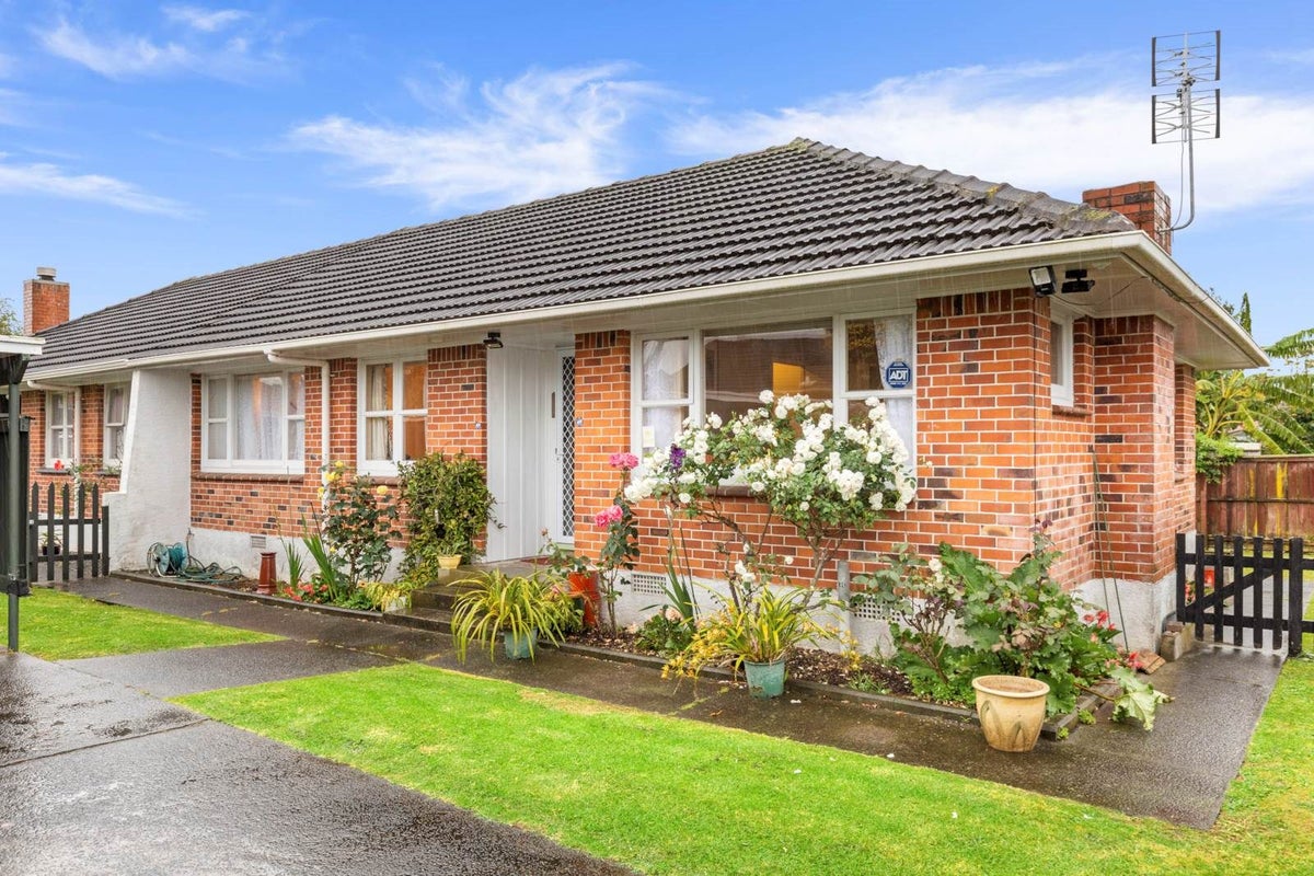 1/46 Glen Avenue, Papatoetoe, Auckland - Carousel 1