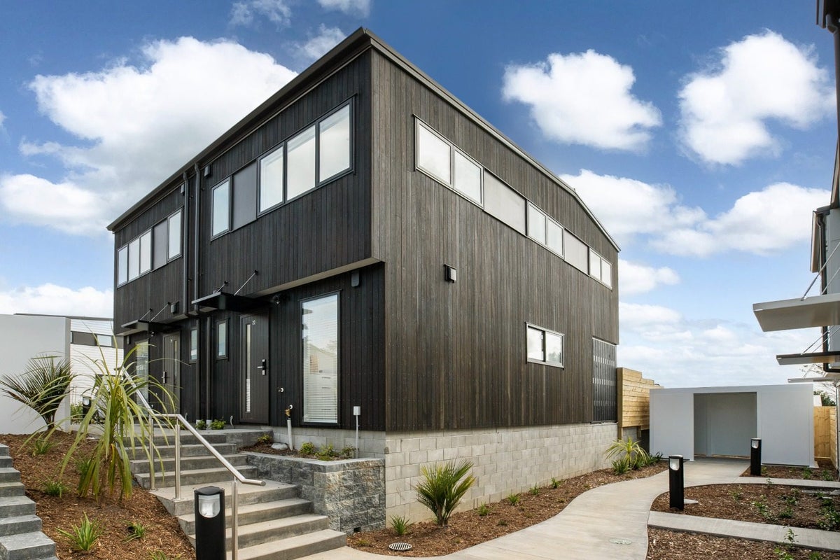 22 Whanui Place, Mangere Bridge, Auckland - Carousel 1