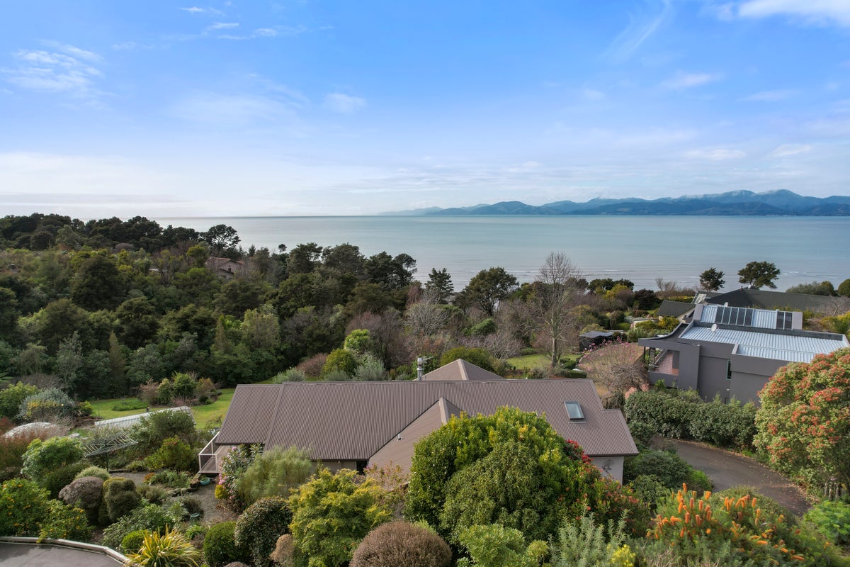 11 Van Beek Place, Ruby Bay, Mapua - Carousel 1