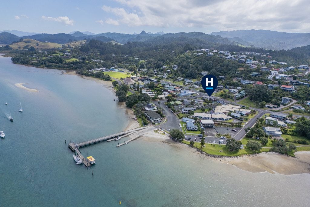 2 Wharf Road, Tairua - Carousel 1
