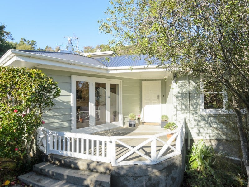 5 Norwich Street, Wadestown, Wellington - Carousel 2