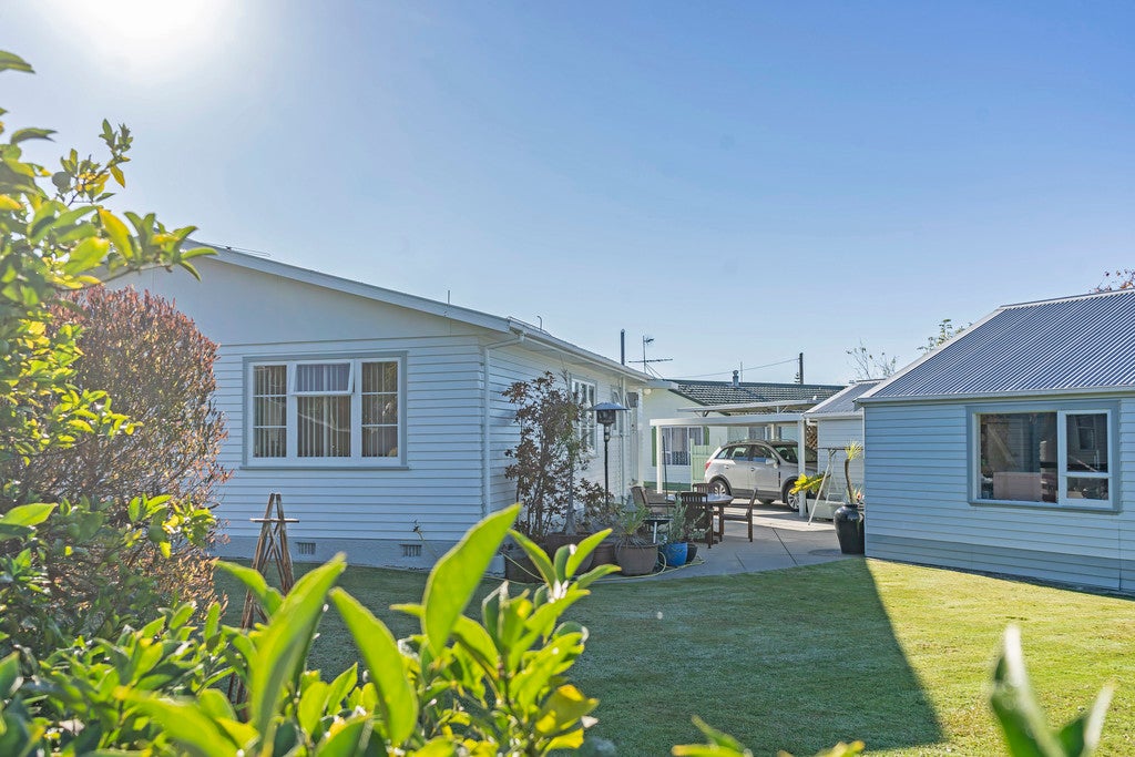 3 Kowhai Place, Lansdowne, Masterton - Carousel 2