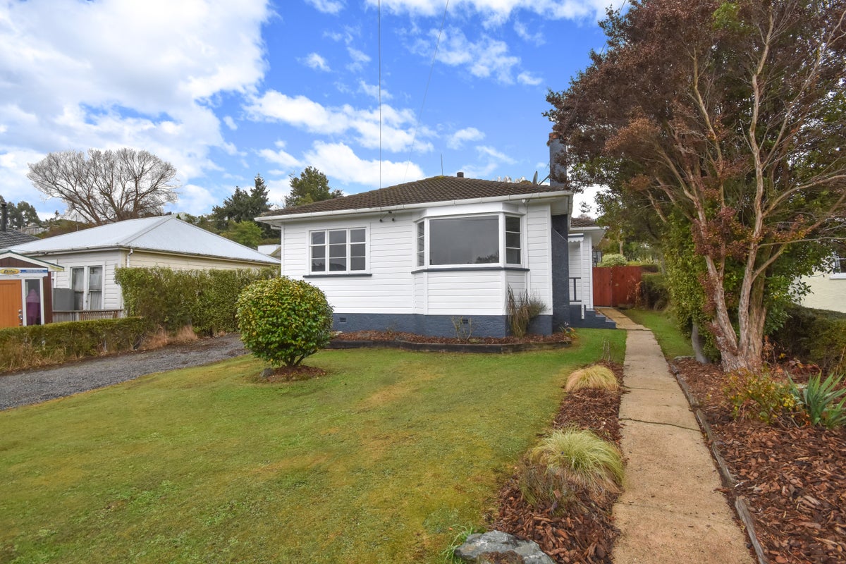 33 North Taieri Road, Abbotsford, Dunedin - Carousel 2