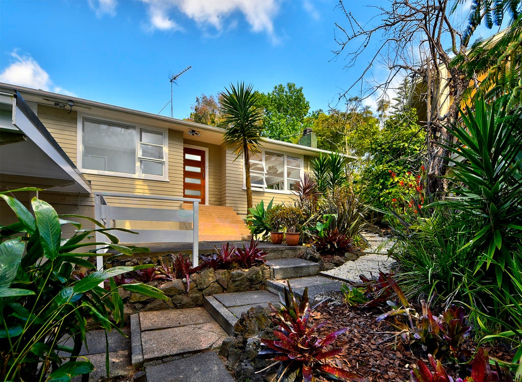2/2 Avonleigh Road, Green Bay, Auckland - Carousel 22