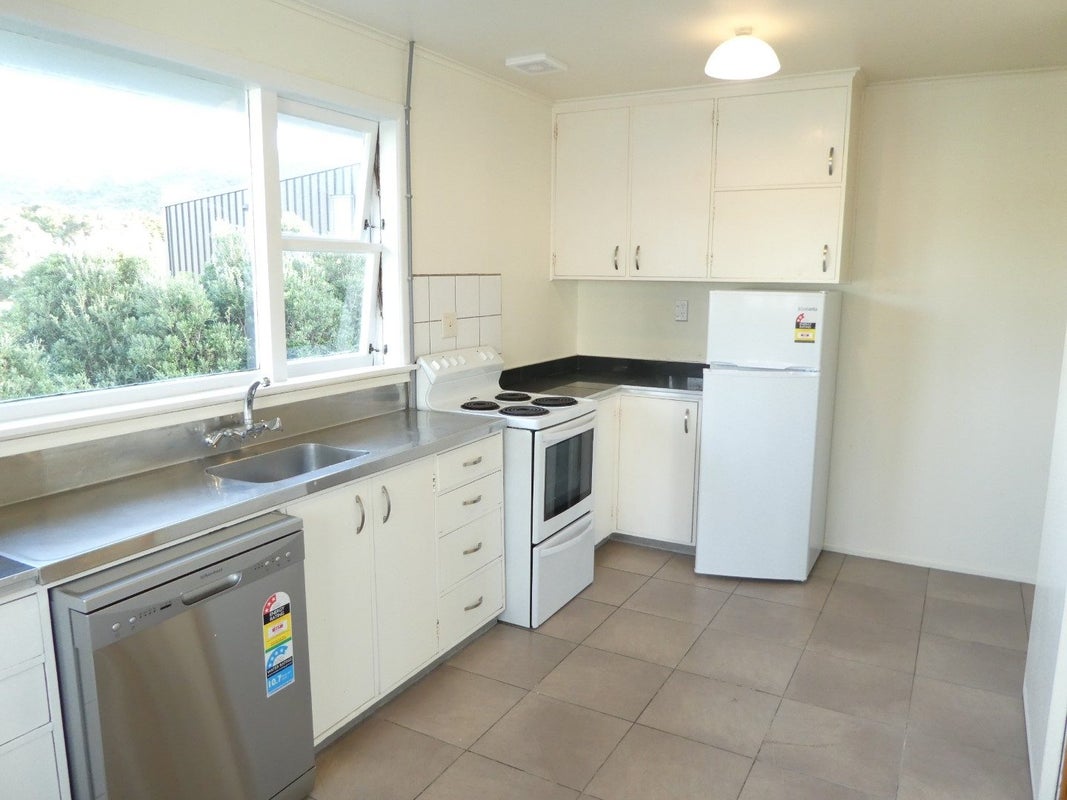 133 Britomart Street, Berhampore, Wellington - Carousel 2