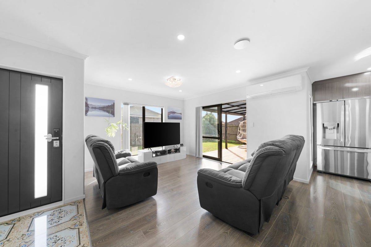 19C James Street, Mangere East, Auckland - Carousel 2
