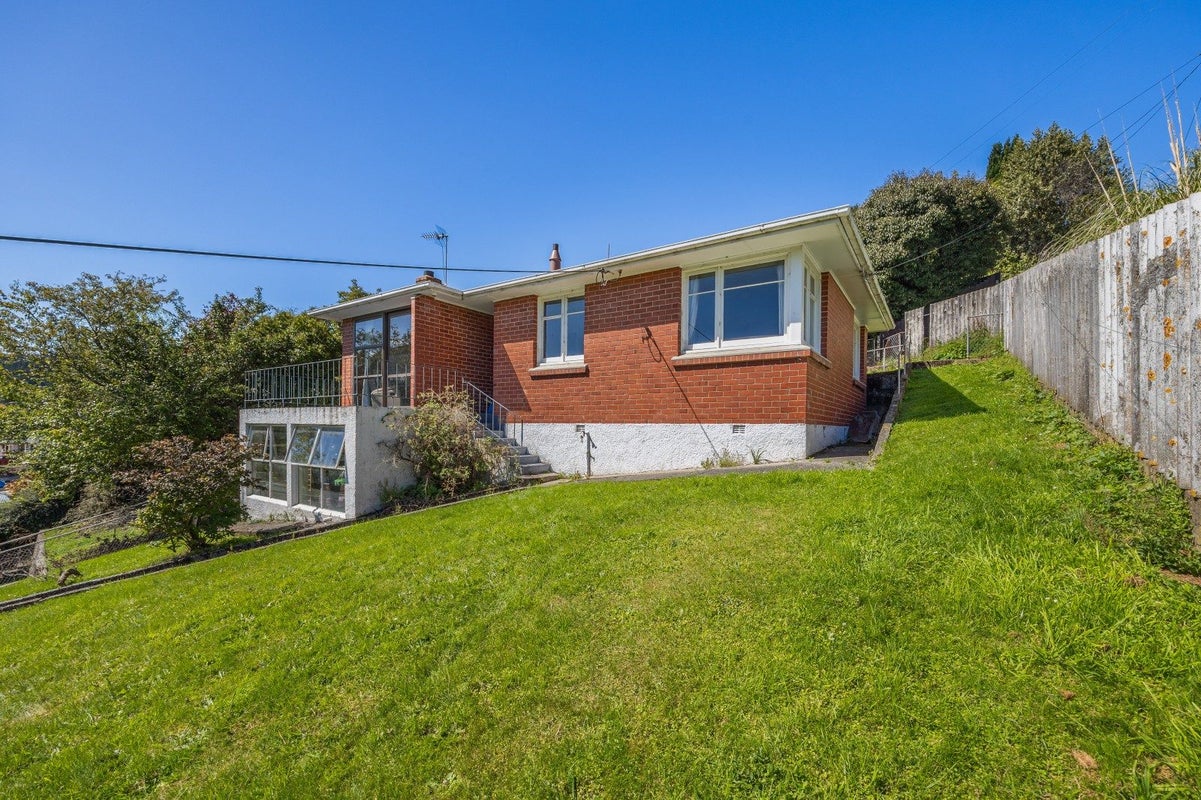469 Kaikorai Valley Road, Bradford, Dunedin - Carousel 1