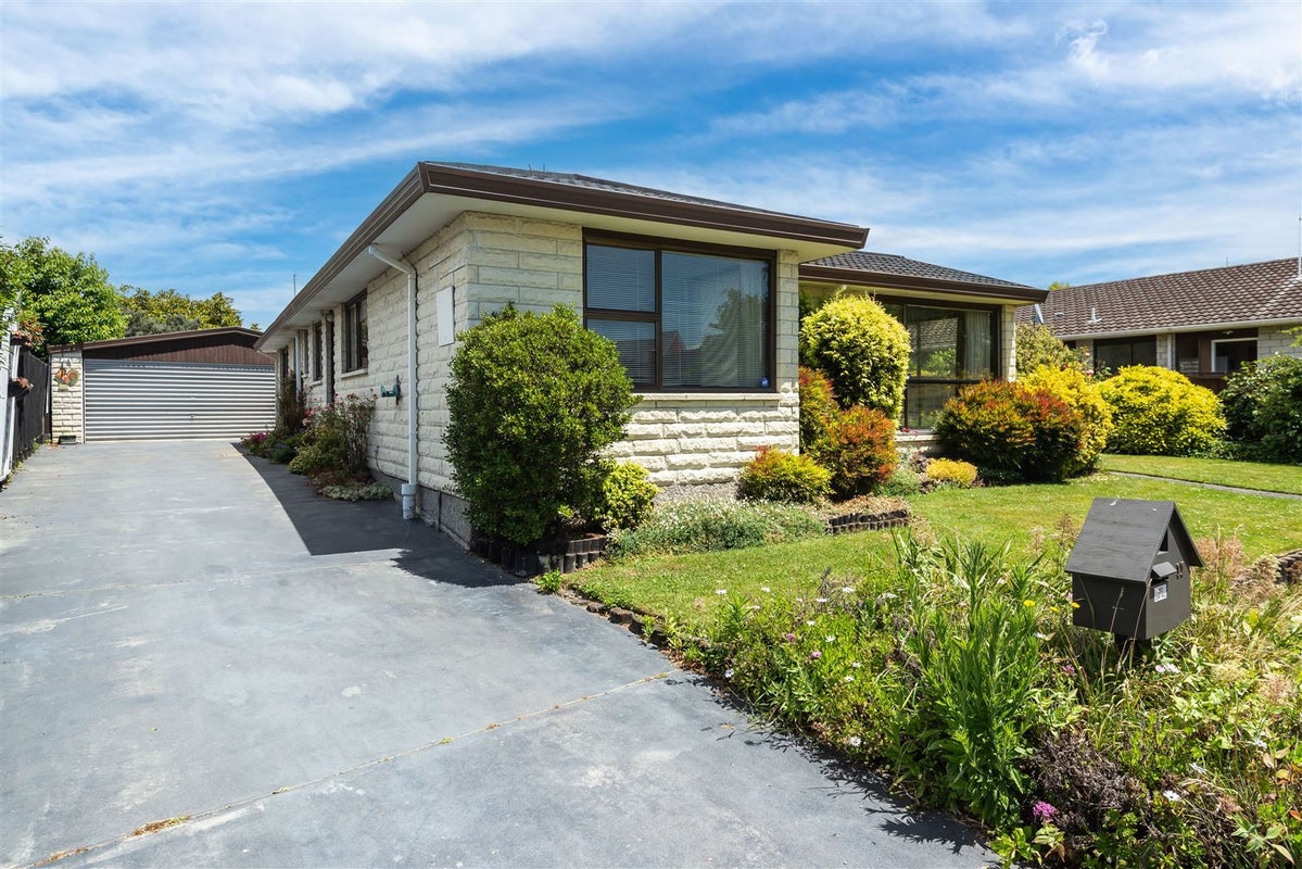 17 Wakelin Place, Redwood, Christchurch - Carousel 24