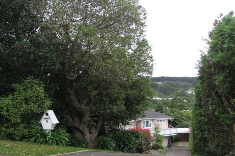6 Larsen Crescent, Tawa, Wellington - Carousel 32