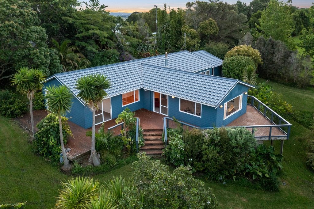 12 Whitehills Road, Waitoki, Silverdale - Carousel 1