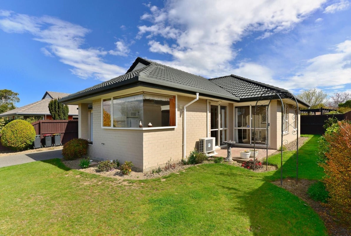 1/36 Kintyre Drive, Broomfield, Christchurch - Carousel 2