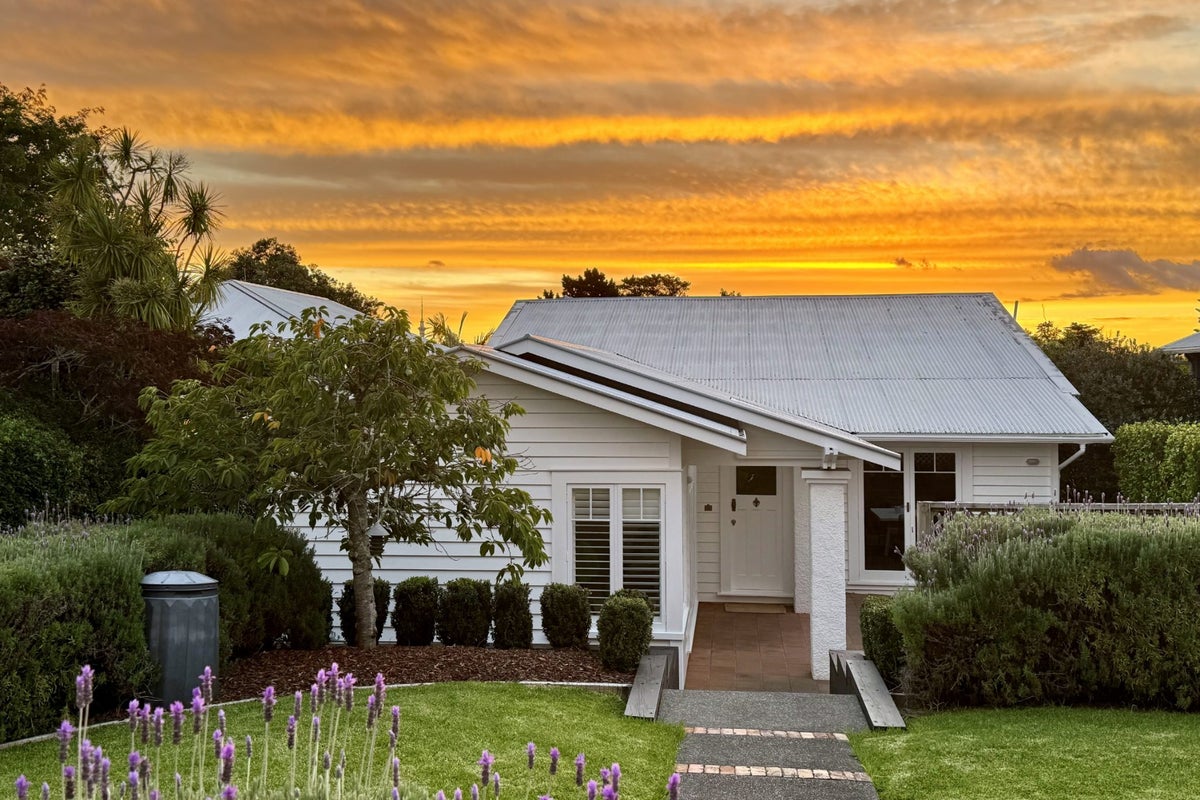 7B North Avenue, Devonport, Auckland - Carousel 2