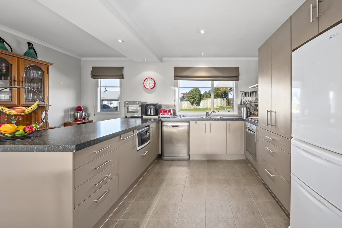 24A York Street, Glenholme, Rotorua - Carousel 2