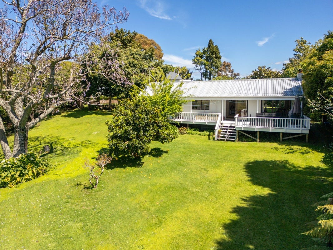 47 Waikite Road, Welcome Bay, Tauranga - Carousel 2