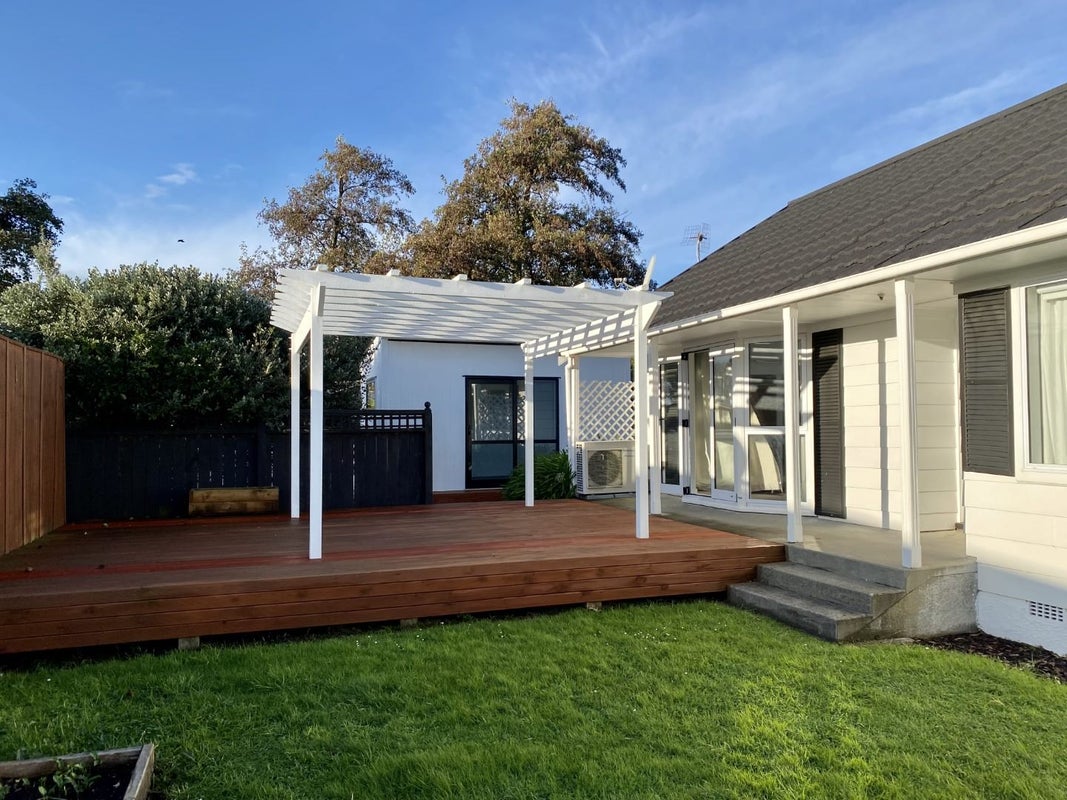 28 Apollo Parade, Milson, Palmerston North - Carousel 1
