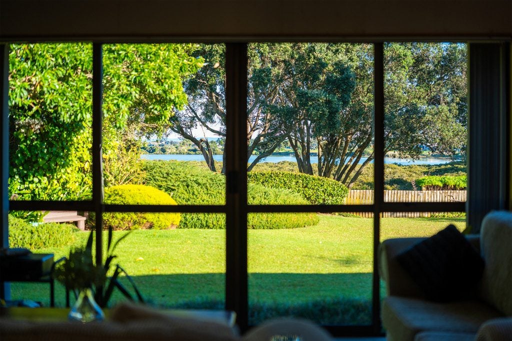 69 Walter Strevens Drive, Conifer Grove, Takanini - Carousel 1