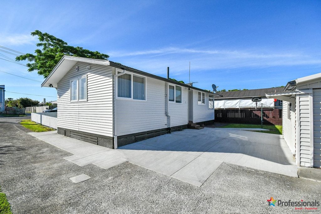 1/2 Kent Road, Manurewa, Auckland - Carousel 11