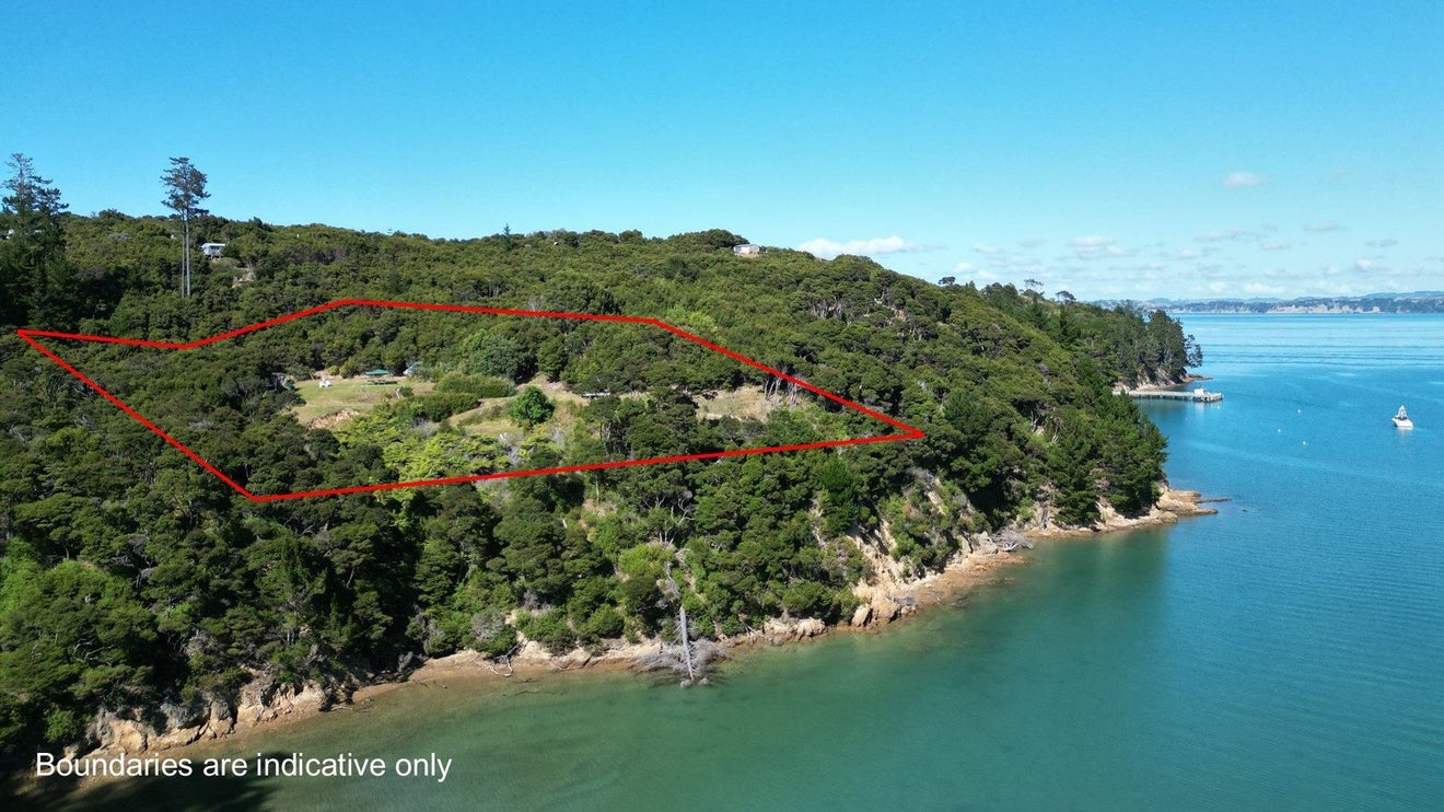 19 Edith Ridge Road, Kawau Island - Carousel 1