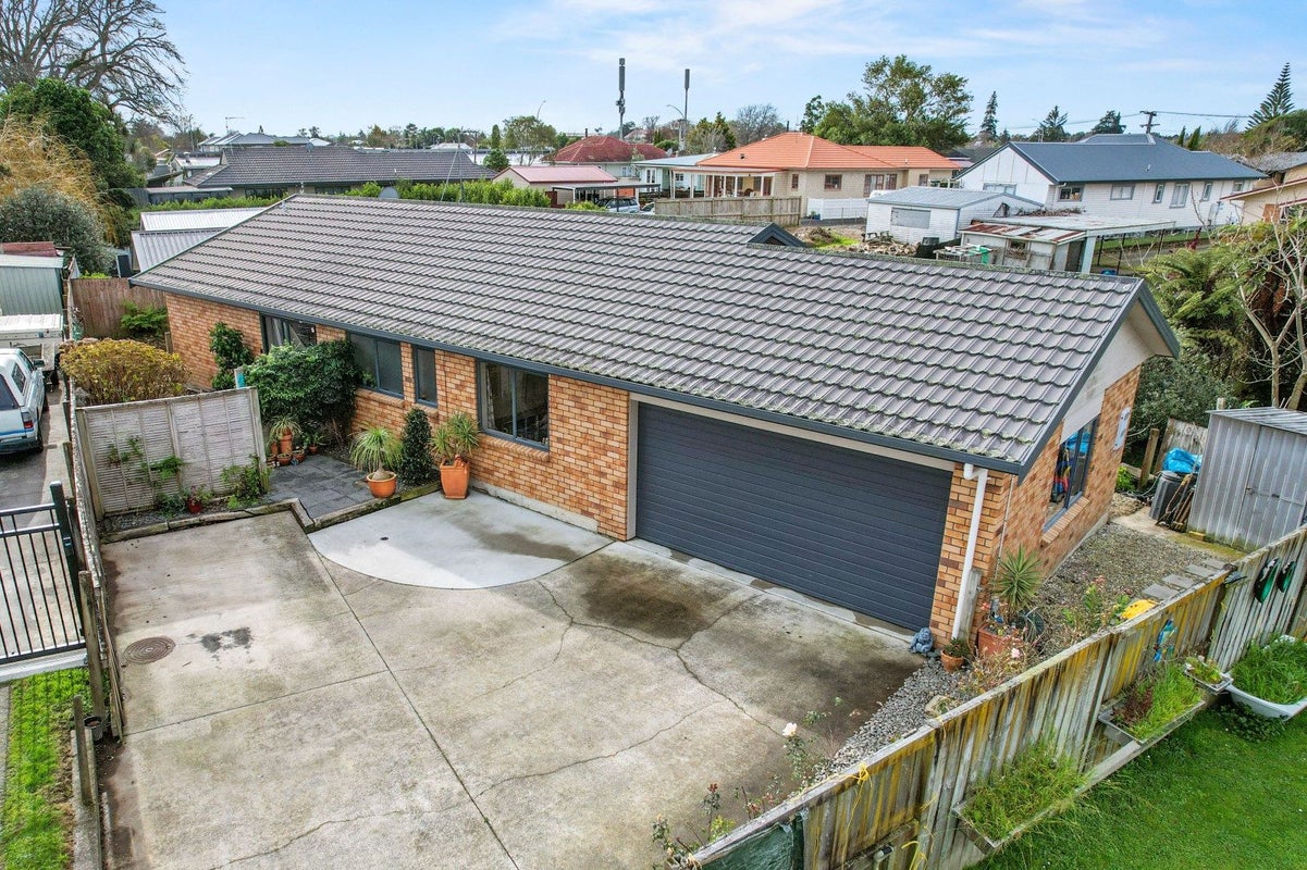 49A Tranmere Road, Fairfield, Hamilton - Carousel 1