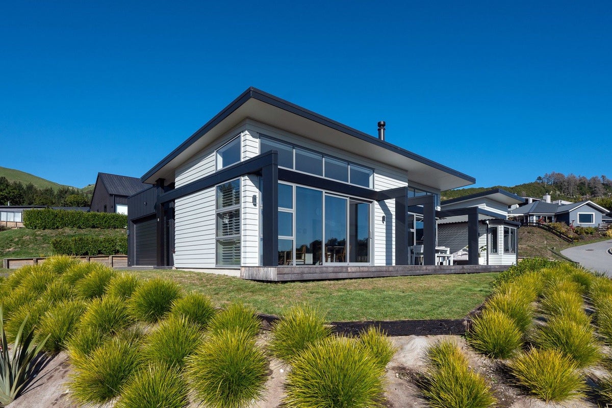 44 Kittyhawk Drive, Kinloch, Taupo - Carousel 2
