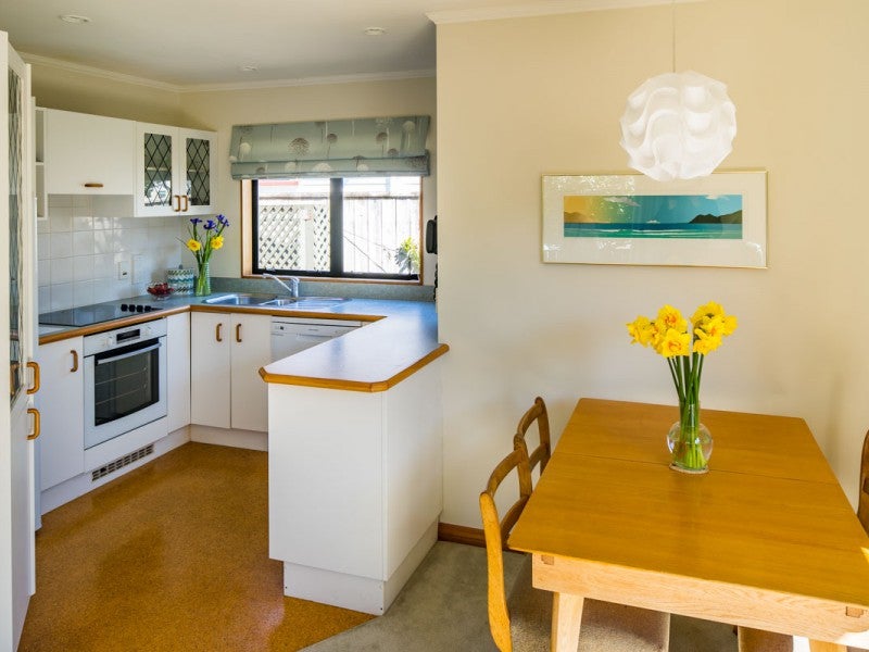 1/11 Makaro Street, Eastbourne, Lower Hutt - Carousel 2