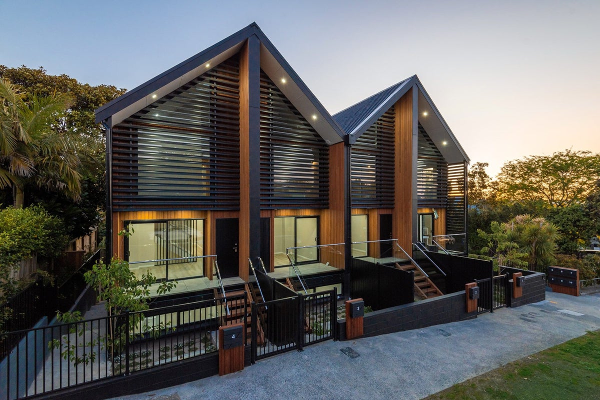 9/20 Fairview Road, Mount Eden, Auckland - Carousel 1