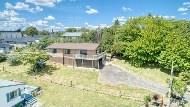 20 Galloway Street, Kihikihi, Te Awamutu - Carousel 1