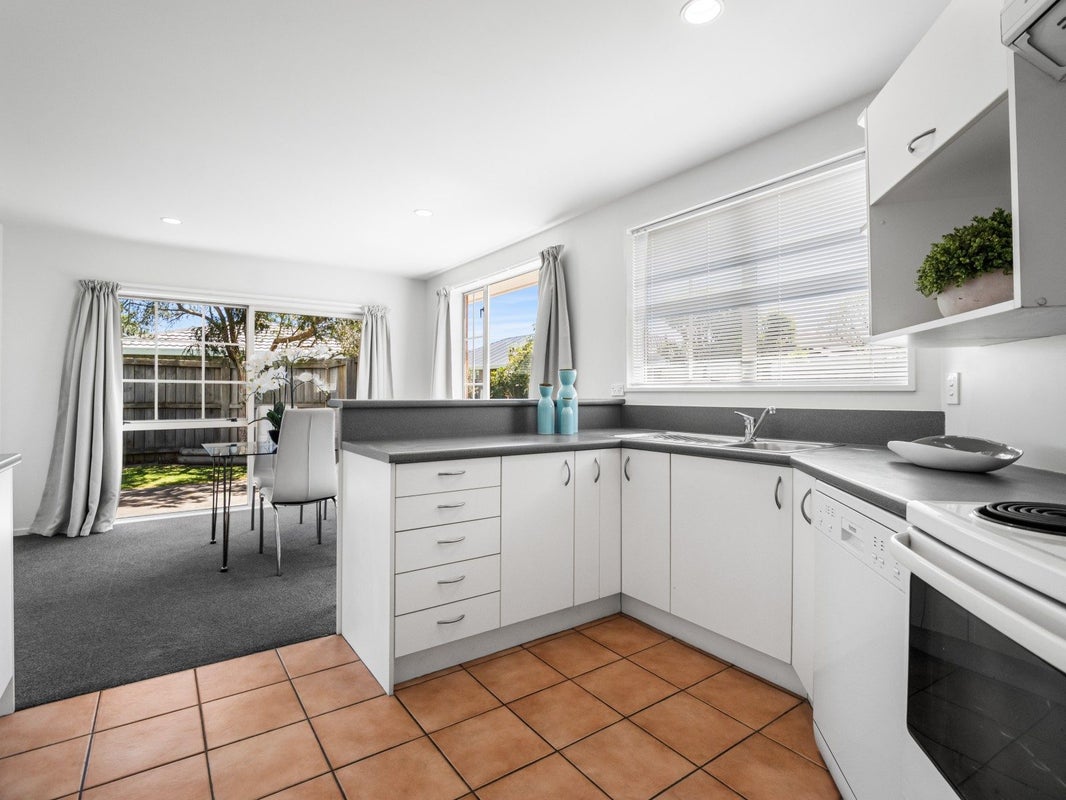 5/12 Frankleigh Street, Somerfield, Christchurch - Carousel 2