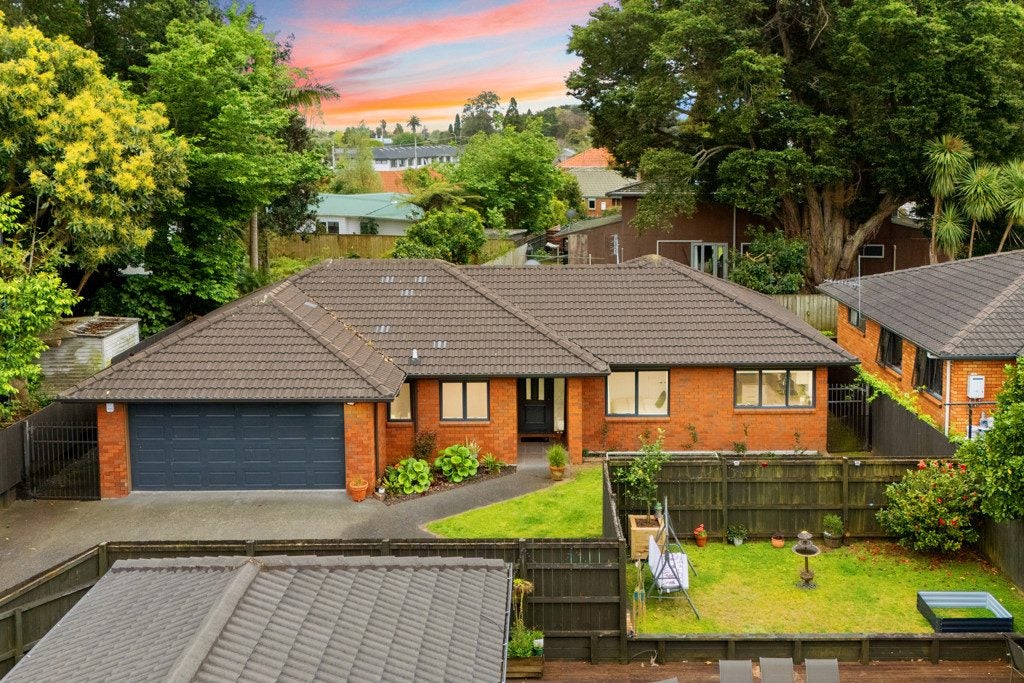 17A Callis Avenue, Opaheke, Papakura - Carousel 2