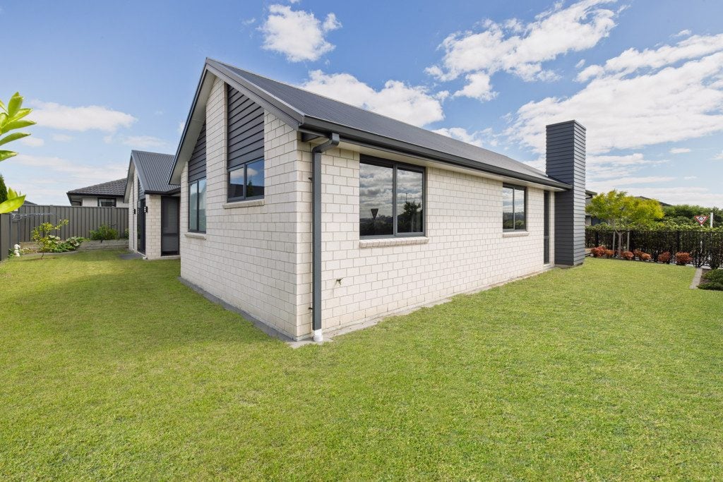 1 Te Ranga Memorial Drive, Pyes Pa, Tauranga - Carousel 33