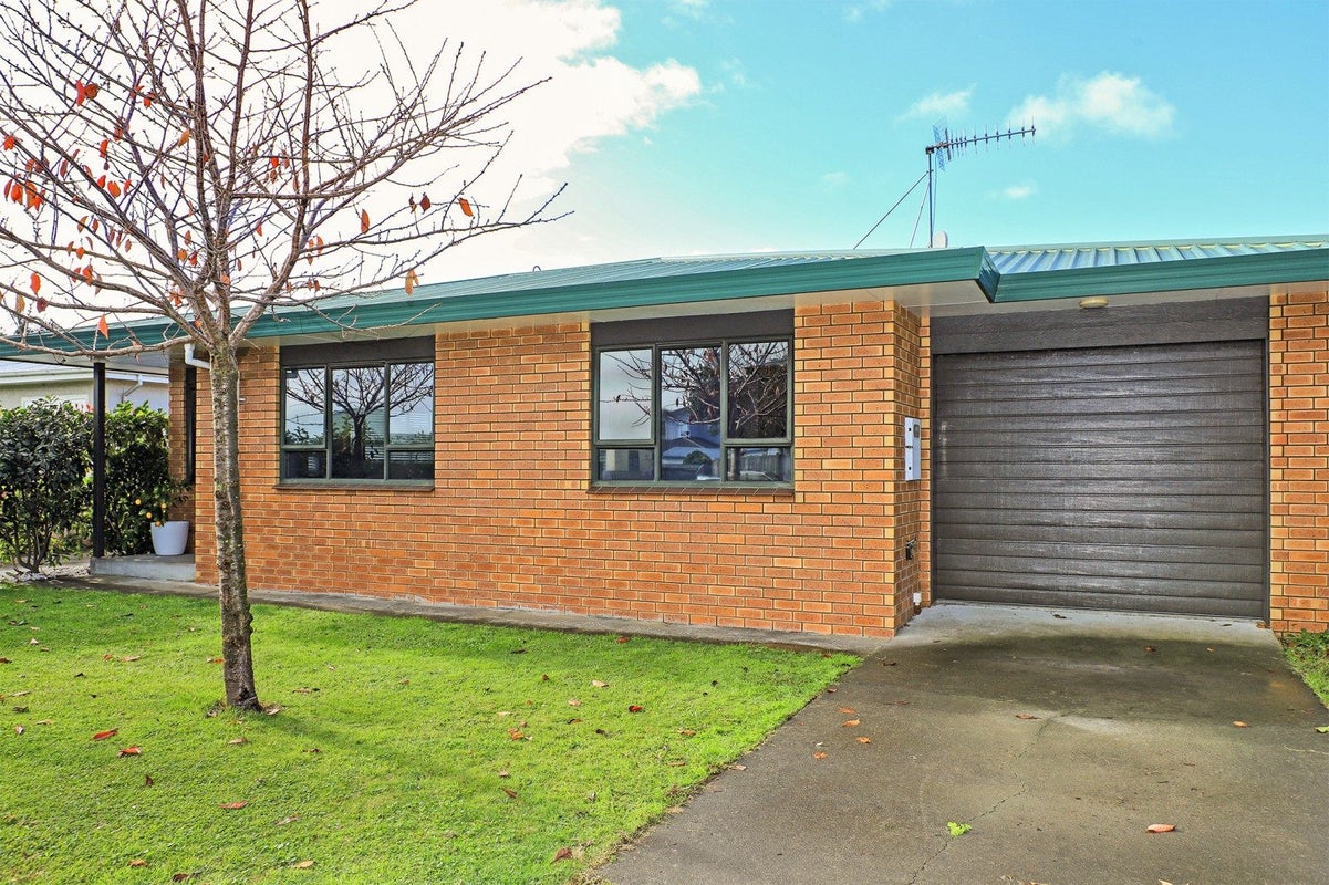 1/24 King Street, TARADALE, NAPIER - Carousel 2