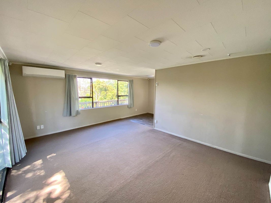 159 Don Buck Road, Massey, Auckland - Carousel 2
