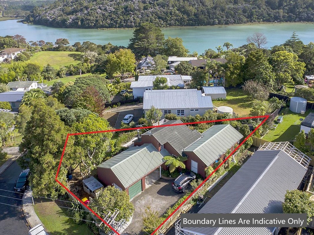 1 Deborah Place, Okura, Albany - Carousel 18