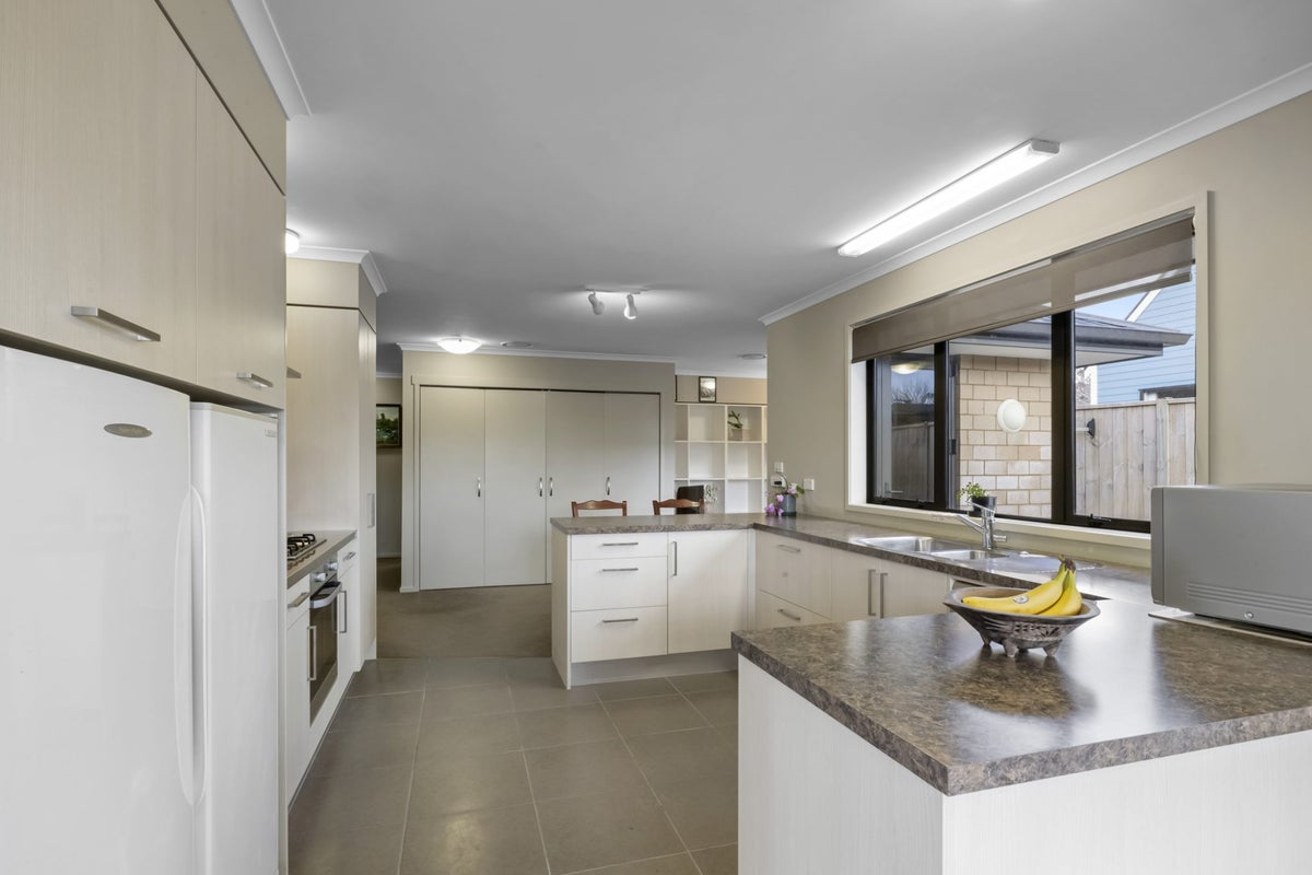 18A Virginia Place, Whalers Gate, New Plymouth - Carousel 2