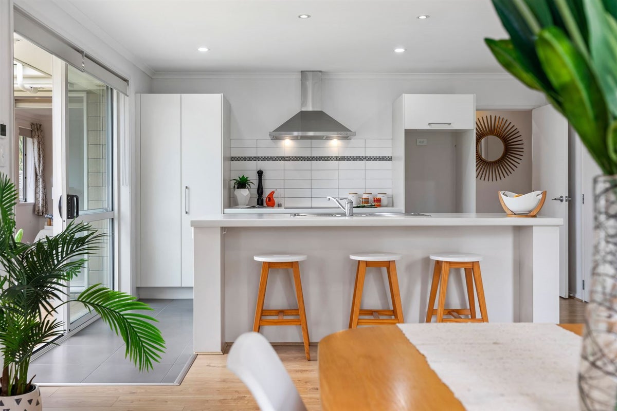 6 Barossa Way, Brookfield, Tauranga - Carousel 2