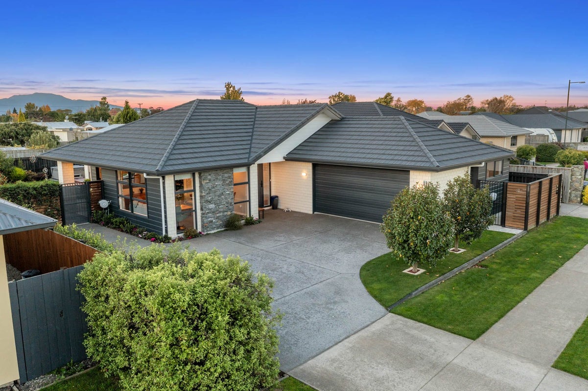 13 Easthaven Place, Redwoodtown, Blenheim - Carousel 2