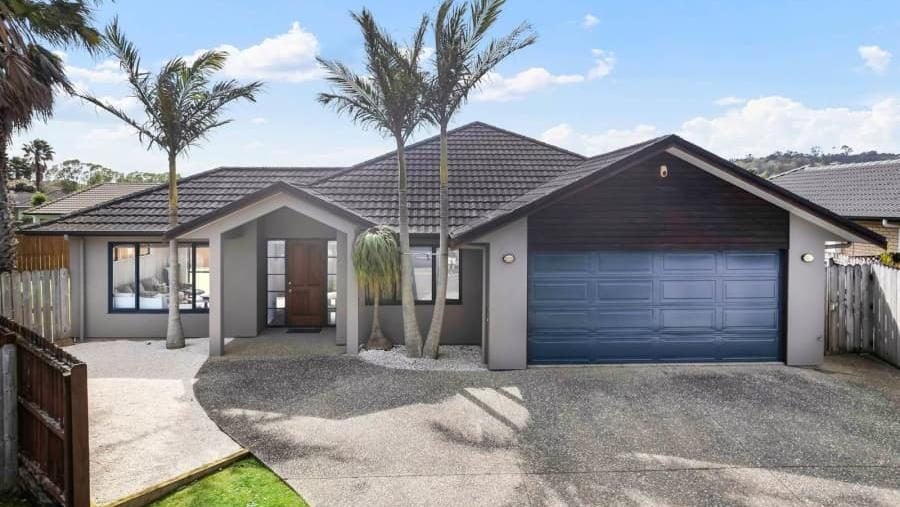 31 Shankill Place, East Tamaki, Auckland - Carousel 1