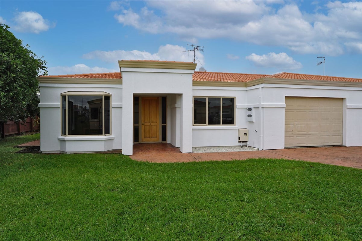 5 Sudbury Court, Rototuna North, Hamilton - Carousel 1