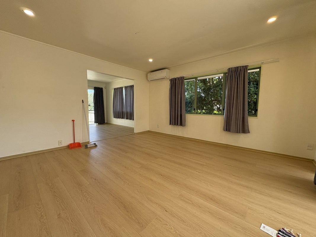 5/15 Edendale Road, Somerville, Manukau - Carousel 2