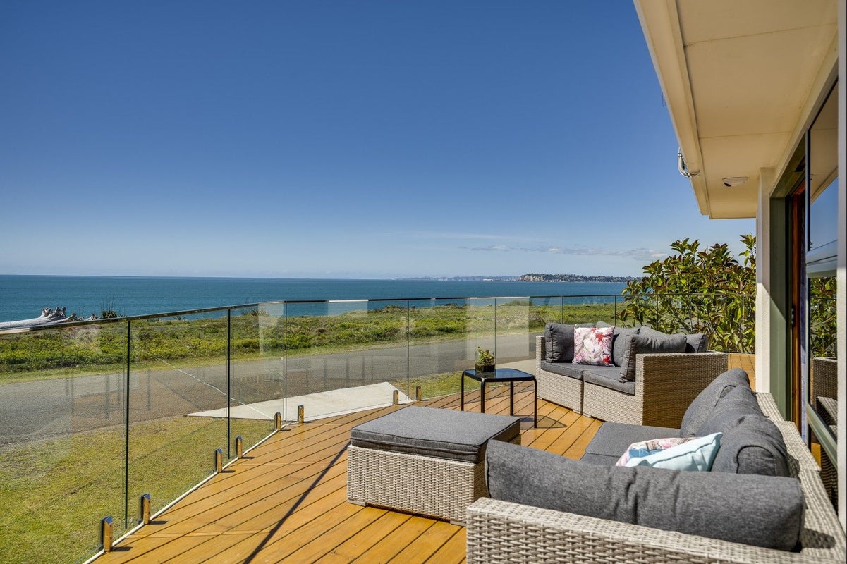 63 Le Quesne Road, Bay View, Napier - Carousel 1
