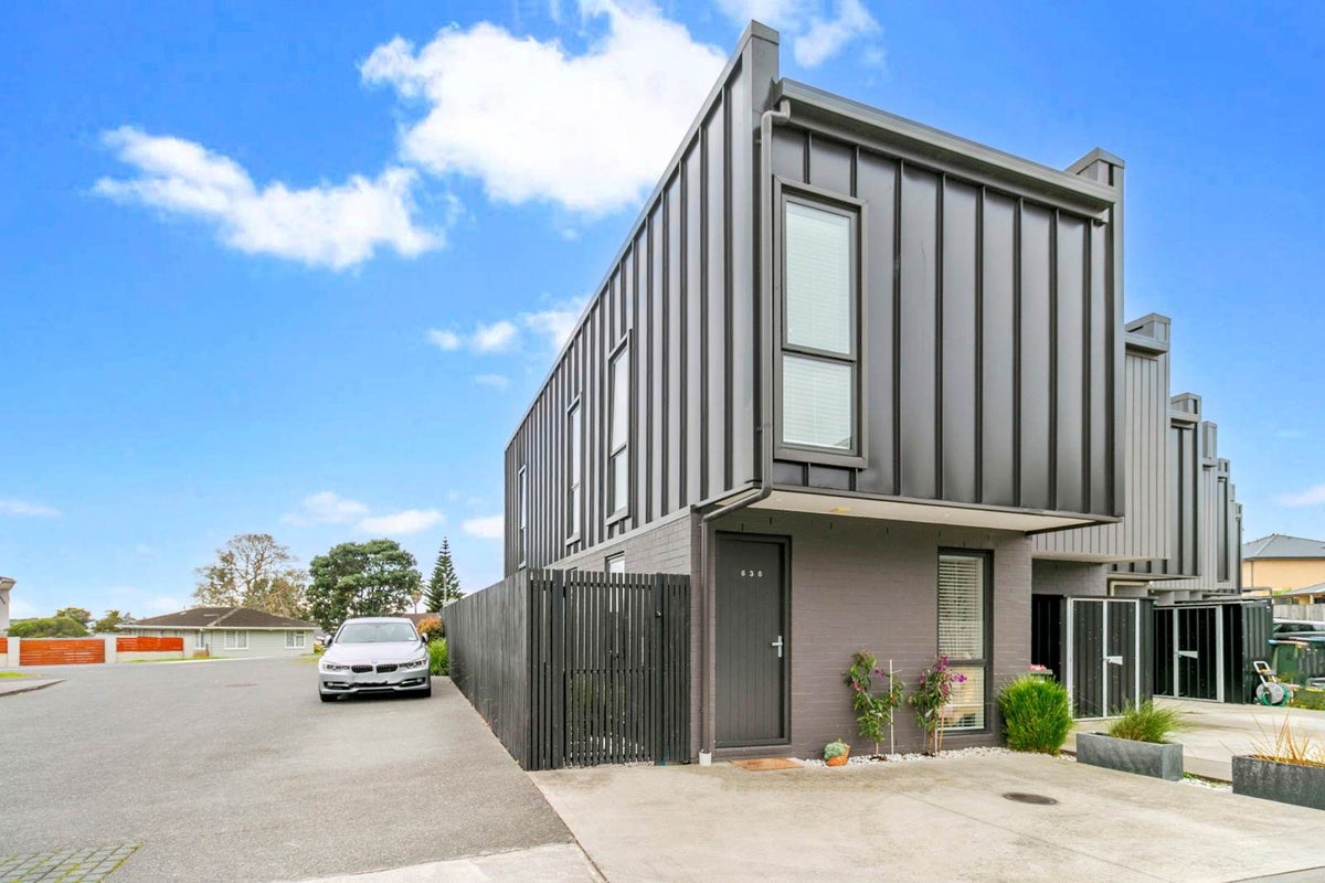 638 Massey Road, Mangere, Auckland - Carousel 2