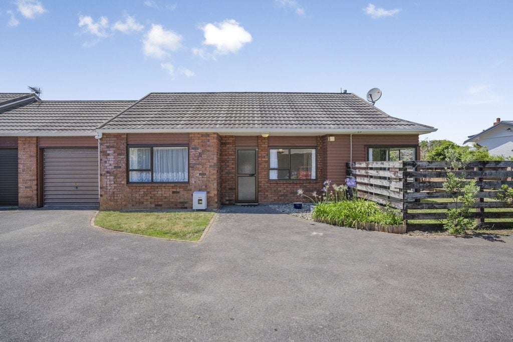 37B Heretaunga Street, Petone, Lower Hutt - Carousel 2