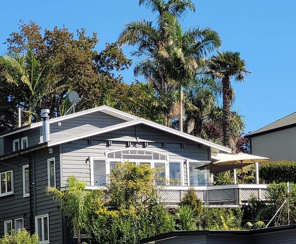 7 Pah Road, Cockle Bay, Auckland - Carousel 1