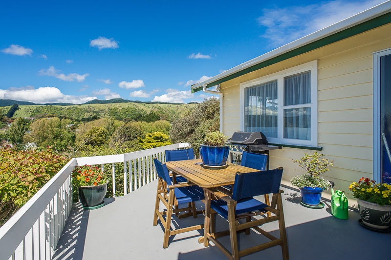 51 Dale Road, Raumati South, Paraparaumu - Carousel 2