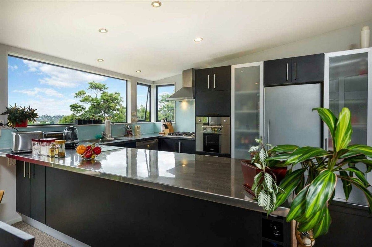63B Sunset Road, Totara Vale, Auckland - Carousel 1