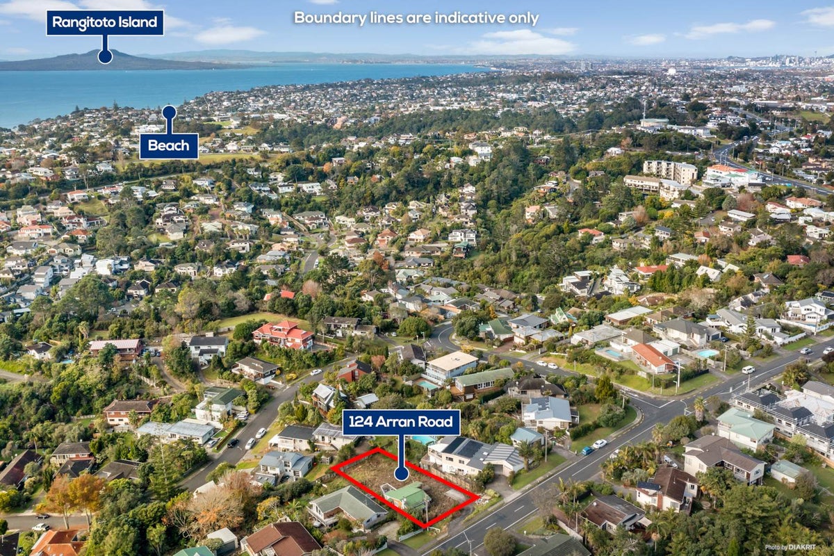 124 Arran Road, Browns Bay, Auckland - Carousel 2