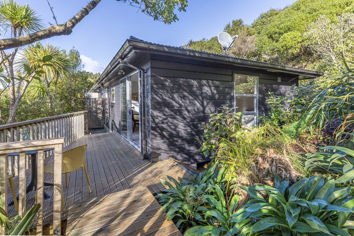 127B Makara Road, Karori, Wellington - Carousel 1