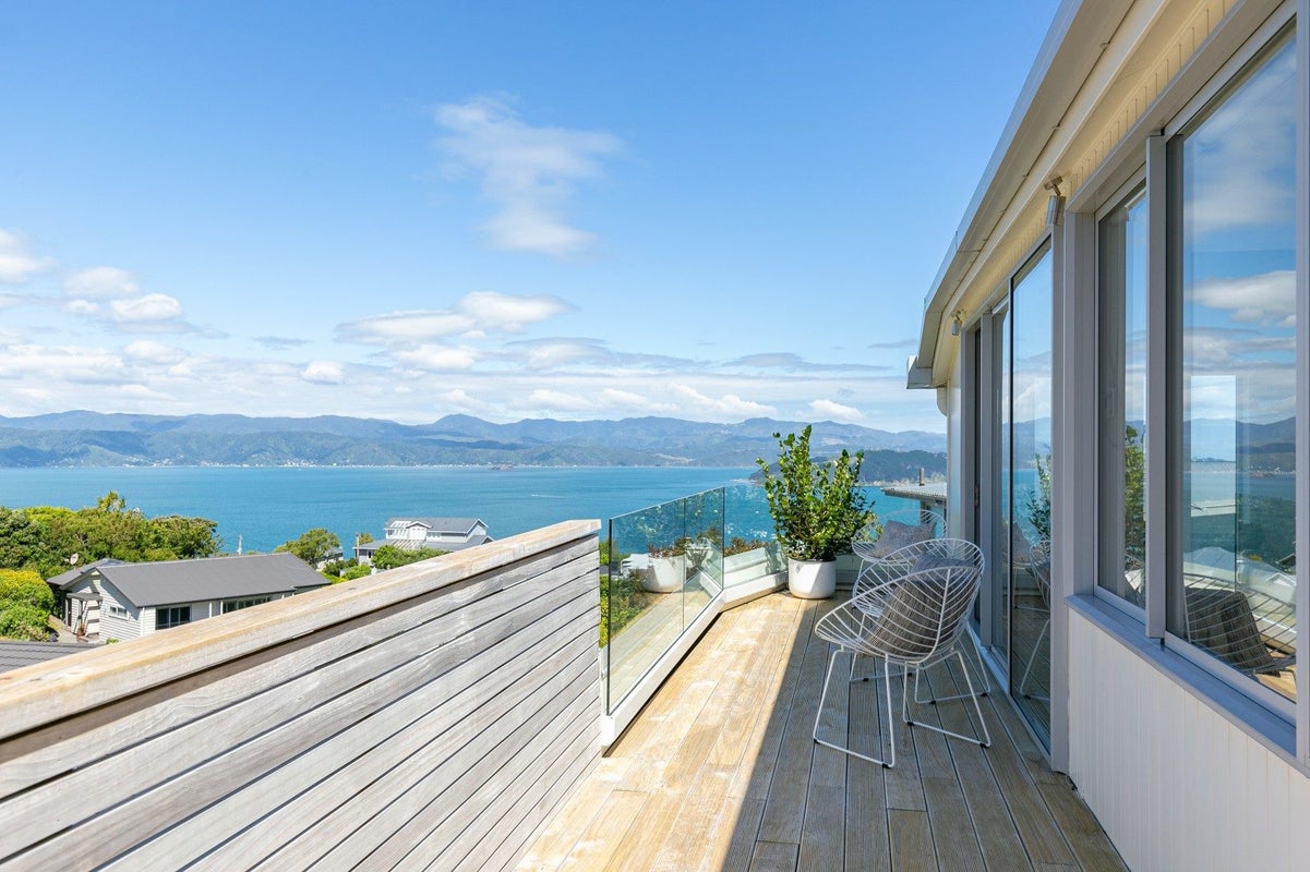 49C Waru Street, Khandallah, Wellington - Carousel 1